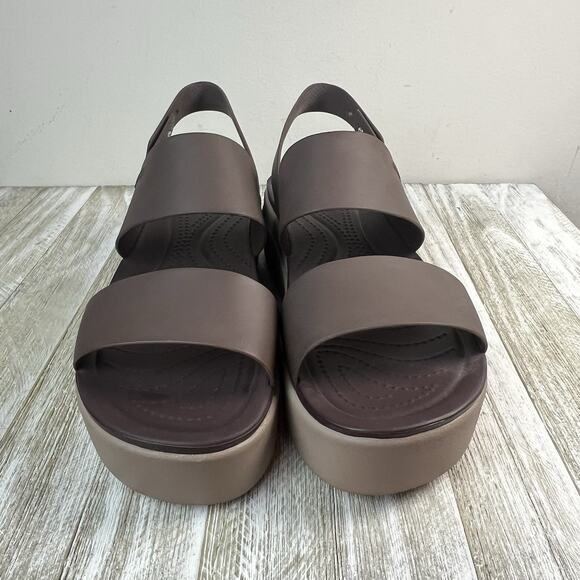 Crocs Sandals Women's Brown Brooklyn Low Wedge Size 9 - Picture 4 of 12